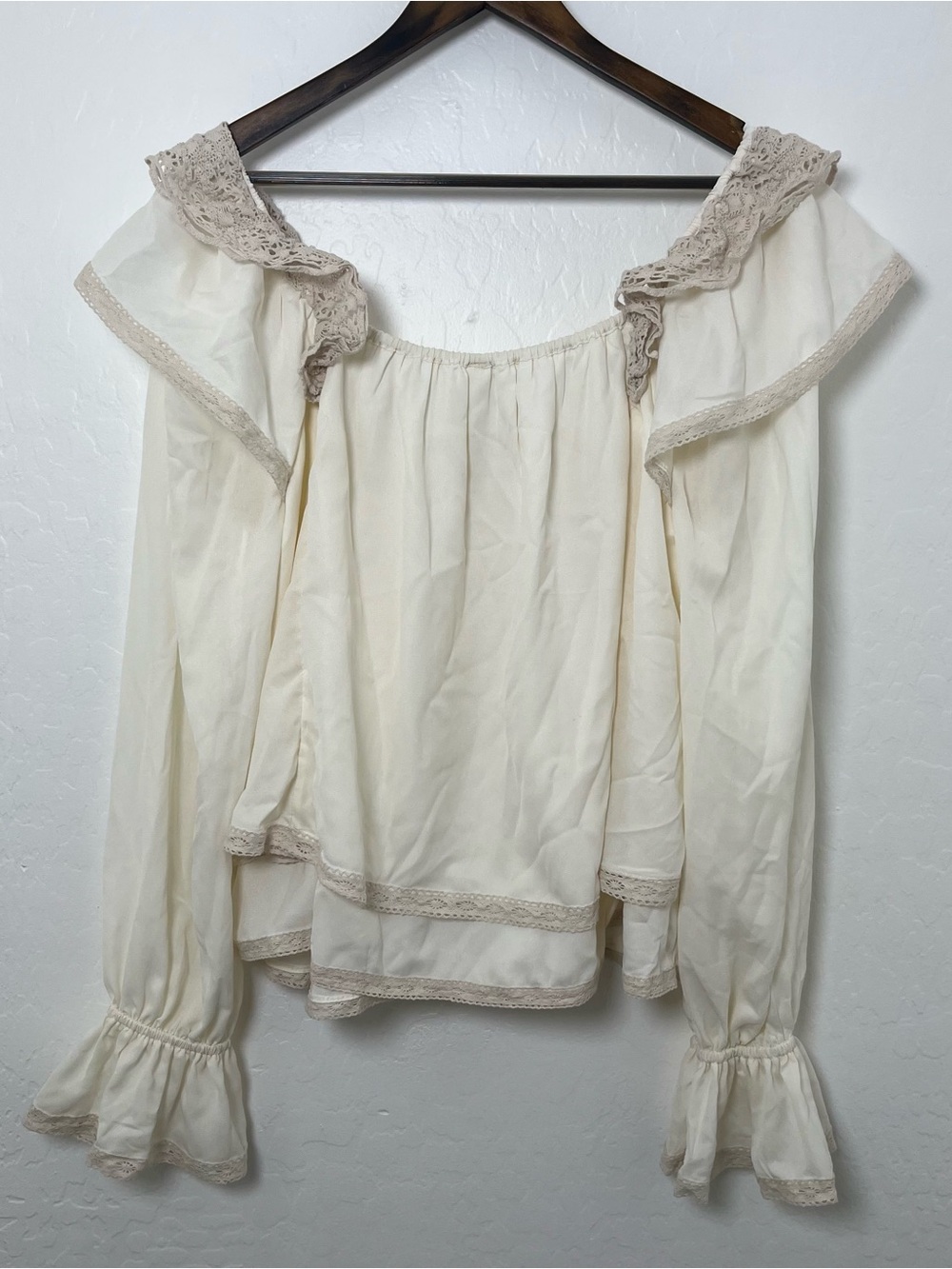 Free People Francie Silky Blouse Top Elegant Ivory Lace Ruffle Details Size L - Picture 7 of 9